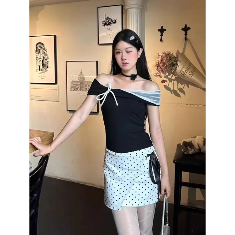 法式小香风蝴蝶结系带一字肩T恤女修身收腰显瘦露肩黑色上衣