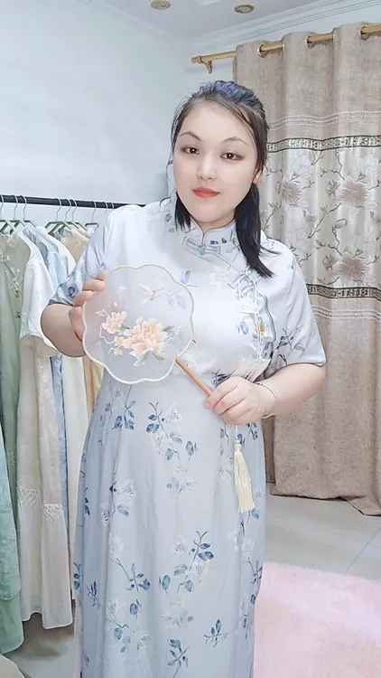 改良新中式烟波蓝2025夏季新款收腰修身显瘦大码中国风连衣裙旗袍