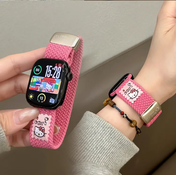 适用苹果手表S10可爱风iwatchS9KT猫S8印花磁吸SE弹力7编织表带女