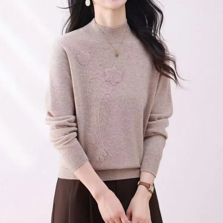 【纬尔飞】100%绵羊毛气质绣花女秋冬半高领减龄保暖百搭羊毛衫