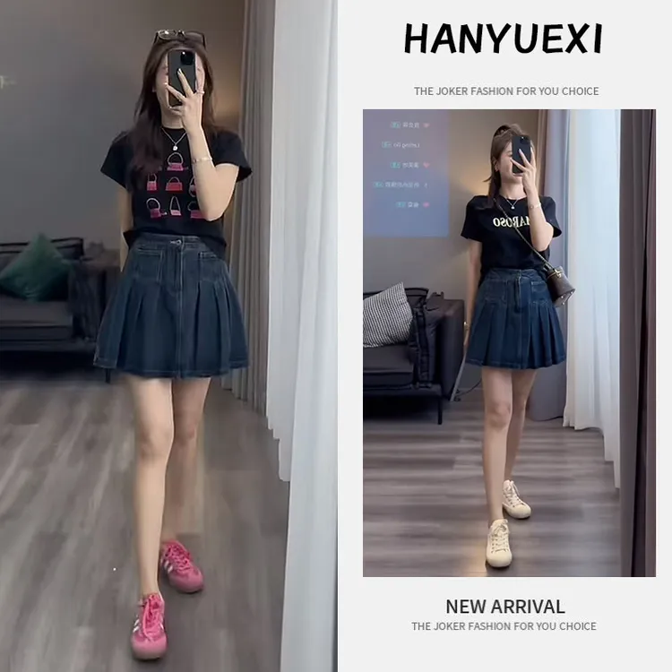 今年流行穿搭一整套2025新款字母印花图案休闲上衣牛仔半身裙套装