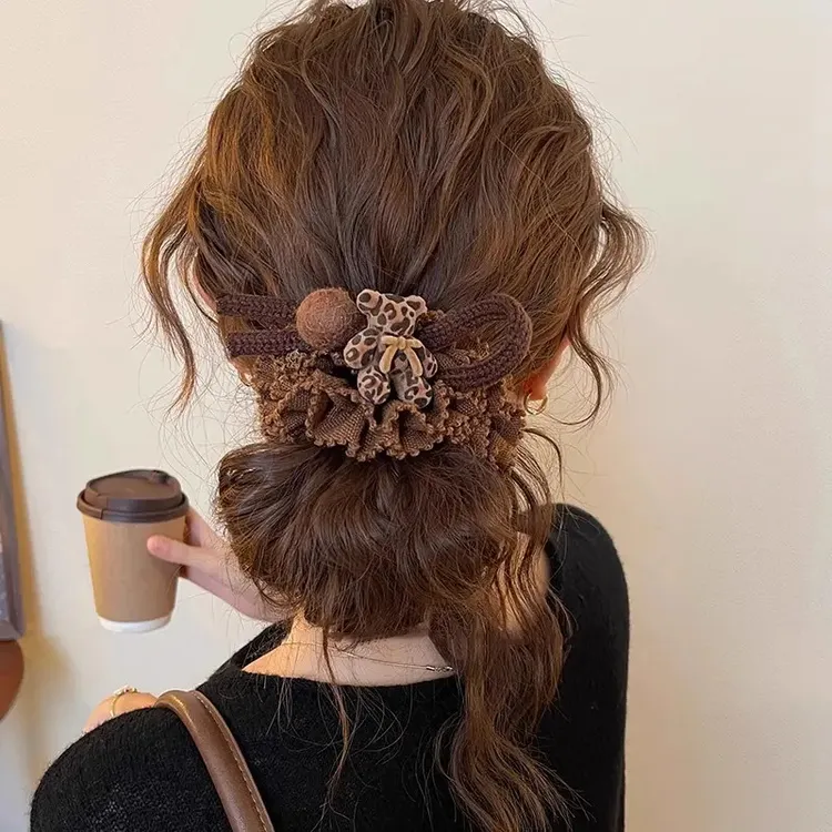 法国LastKiss小熊毛球大肠发圈女高级感低马尾皮筋头花盘发丸子头