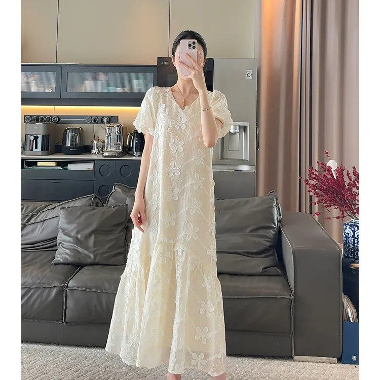 Zwinnie/詹维尼【白色立体花-独家系列】设计感连衣裙 GGY202509