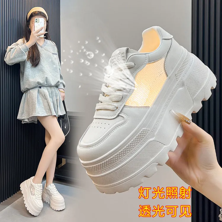 厚底小白鞋女2025夏季新款透气网面鞋超轻增高小个子轻便板鞋潮