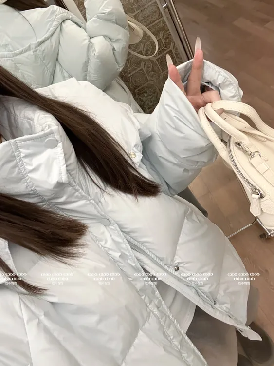 【吃不饱饱】大码 北海道初雪 超保暖宽松连帽羽绒服帽子可拆卸6257