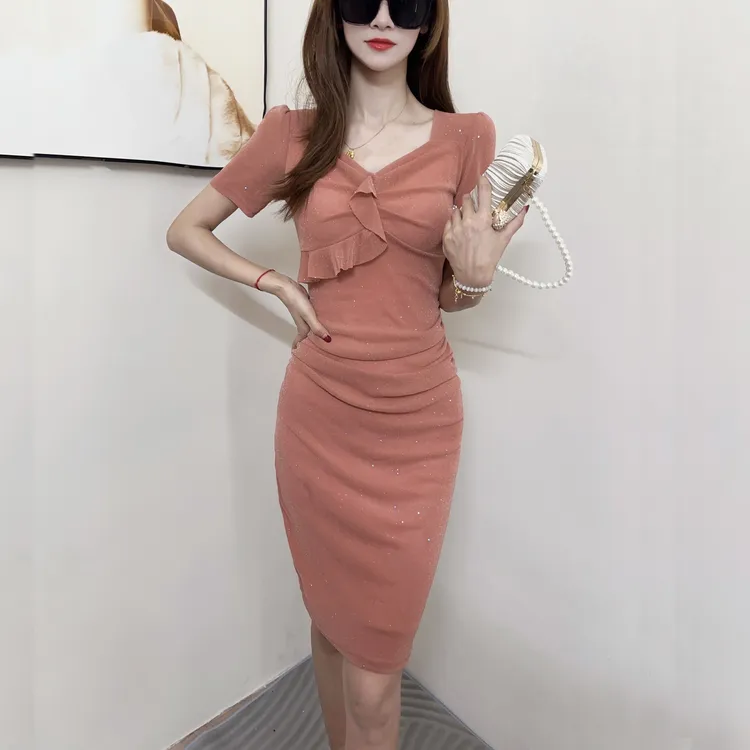 浪漫粉色-夏季连衣裙新款方领性感包臀褶皱遮肚显瘦裙子女