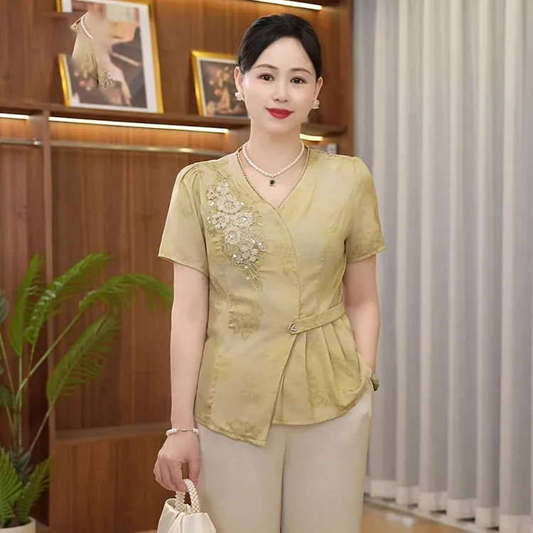 母亲节洋气妈妈装新中式钉珠小衫套装中老年女夏季时尚提花上衣气