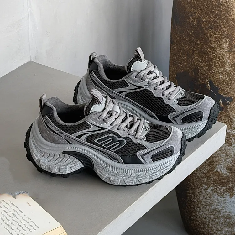 真皮加绒老爹鞋女2025冬季新款软底不累脚保暖百搭厚底休闲运动鞋