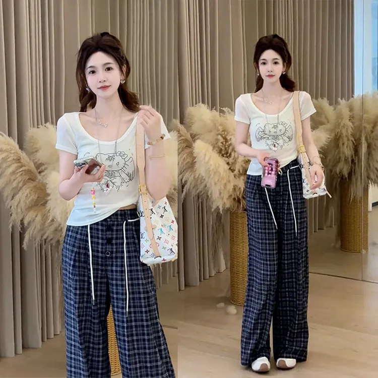 韩系夏装巨好看一整套纯欲风修身印花短袖上衣休闲格子裤两件套