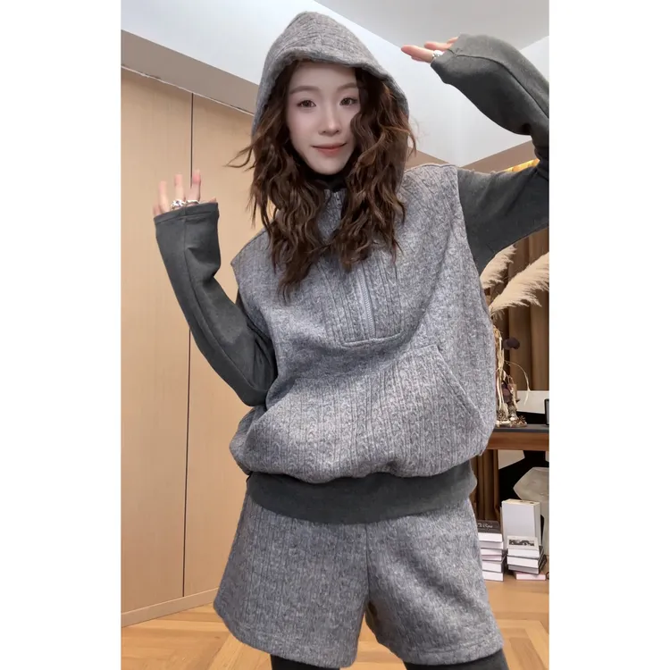 小静静一会【麻花连帽两件套 】2025秋冬新款连帽时尚套装2512C8578