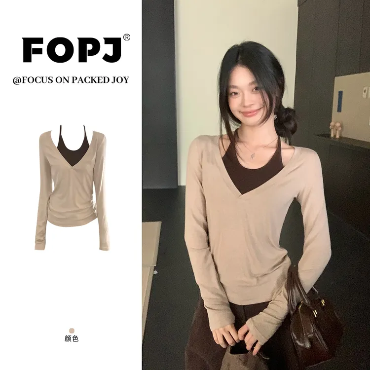 FOPJ早秋款美式复古V领挂脖假两件长袖t恤女百搭修身显瘦辣妹上衣