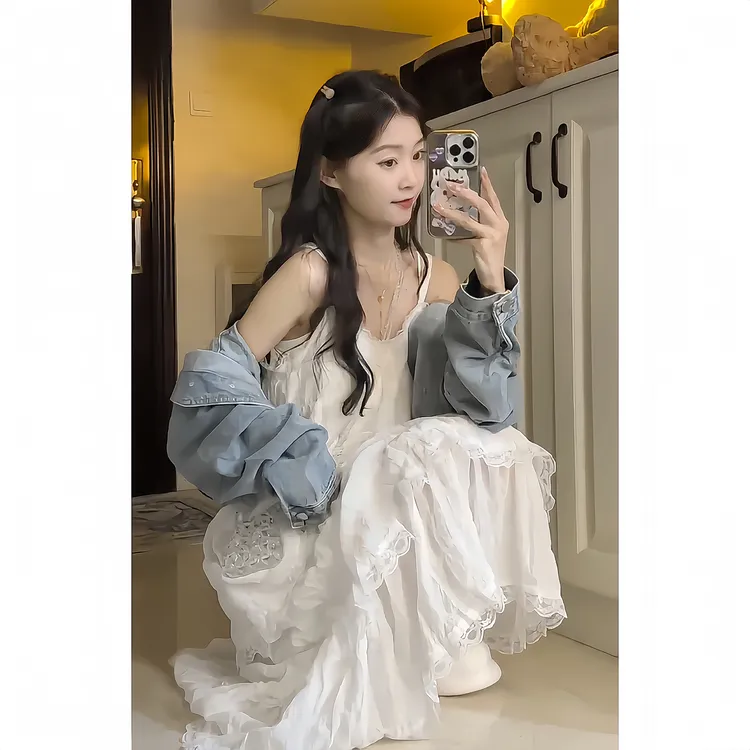 大码女装秋装裙子百搭盐系穿搭复古牛仔外套设计感秋款吊带连衣裙