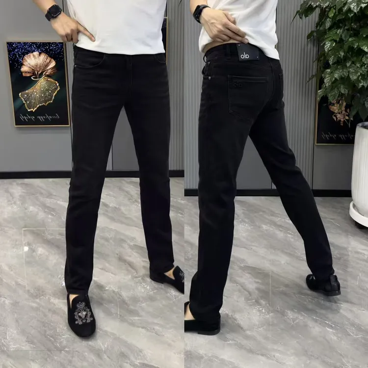 黑色牛仔裤男2025秋季新款男士长裤时尚百搭小脚裤修身显瘦裤子男