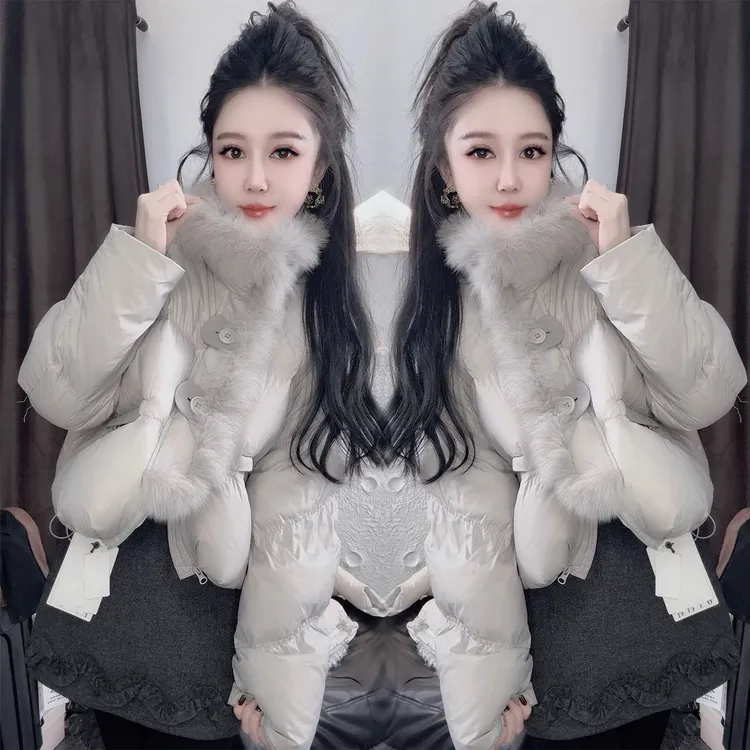 2025冬季新款时尚毛领短款面包泡芙棉服女收腰高级感炸街棉衣外套