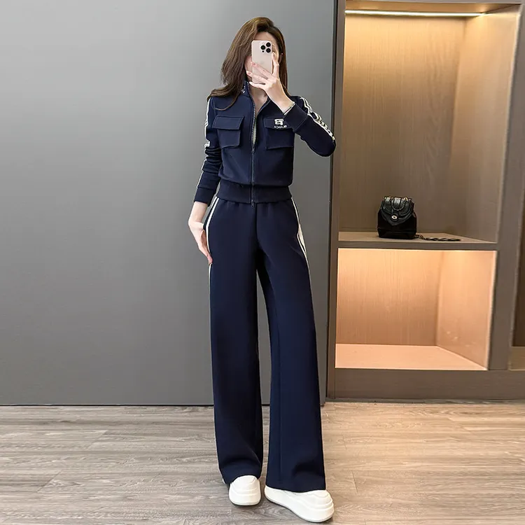 高级感时尚运动套装女秋冬韩系修身显瘦连帽卫衣阔腿裤休闲两件套