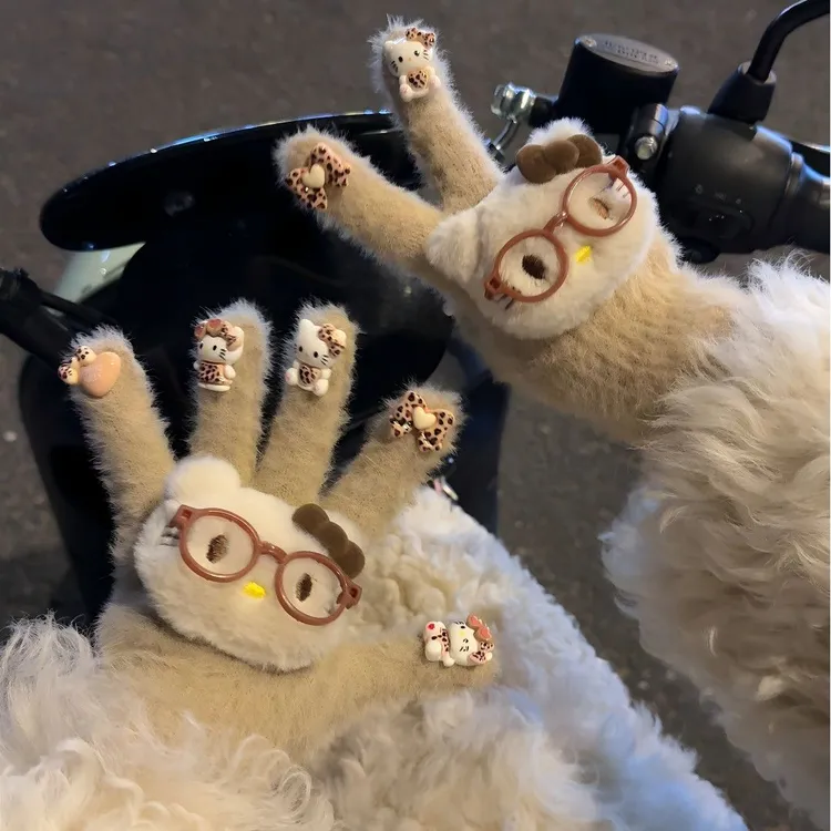 新款可爱kitty奶呼呼毛茸茸猫咪手套秋冬季保暖学生户外骑行手套