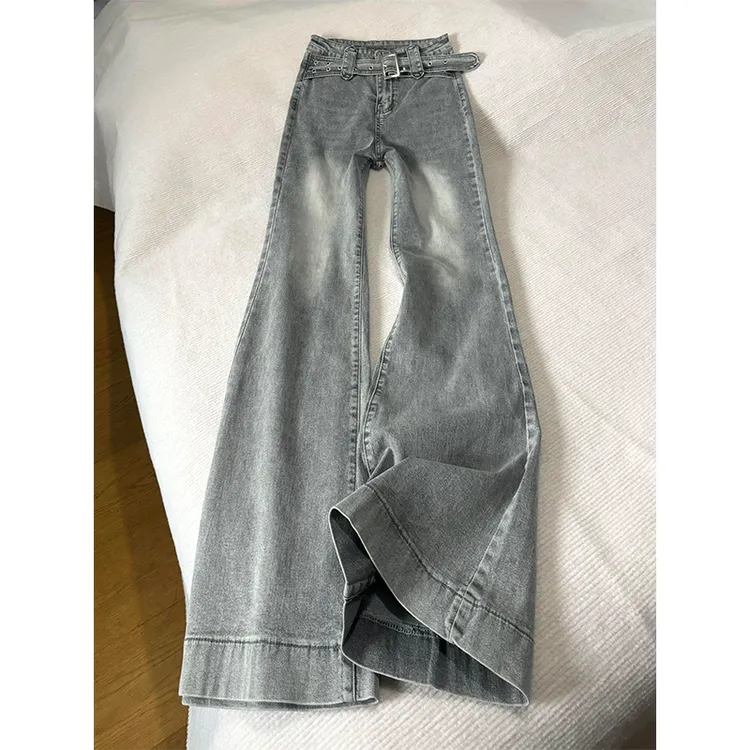 烟灰色直筒显瘦微喇牛仔裤女2025年秋季新款高腰显瘦修身阔腿长裤