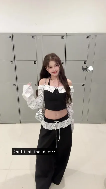 纯欲慵懒风女装性感法式气质轻熟一字肩上衣百搭洋气宽松裤子套装