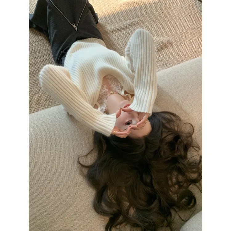 法式蕾丝拼接挂脖毛衣女秋冬2026新款假两件针织上衣设计感半身裙