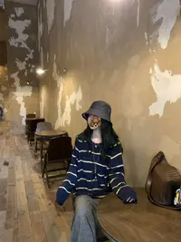 【YOU】秋款软软质感显白圆领撞色休闲条纹针织气质毛衣上衣  8192