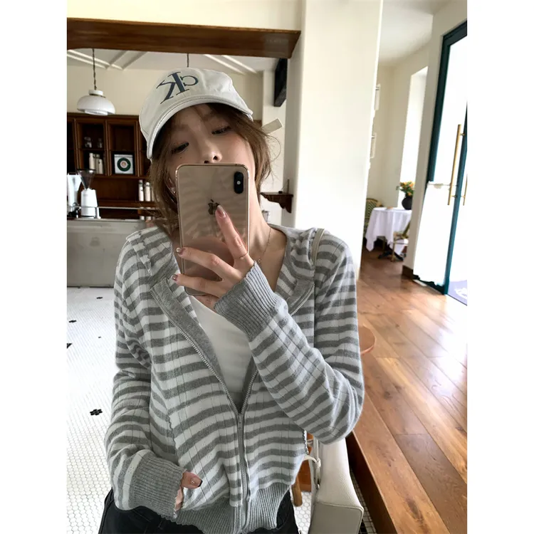 2025夏季减龄显瘦连帽拉链薄款显瘦卫衣外套网红洋气女装  81063