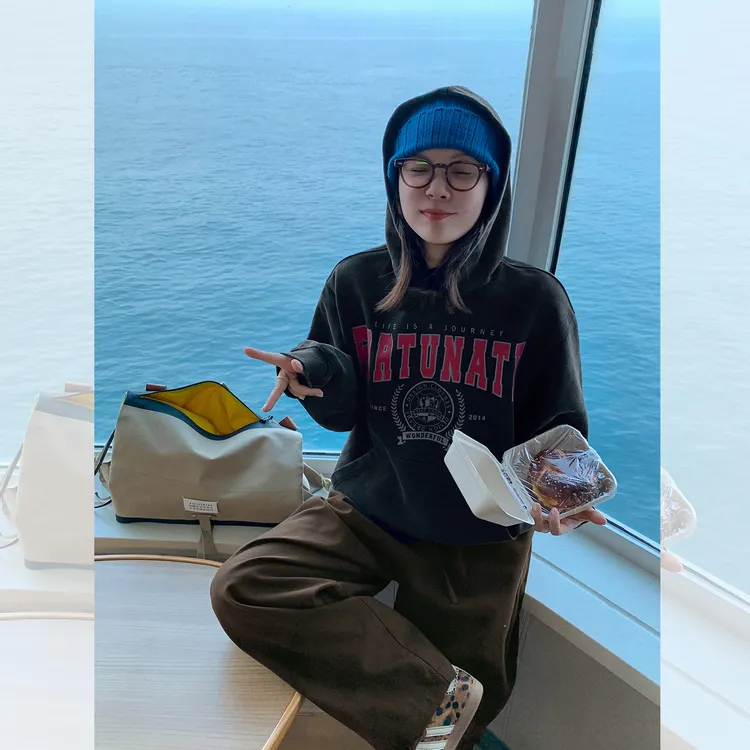 莉贝琳sisy连帽卫衣女美式休闲字母印花长袖上衣S25409HD01