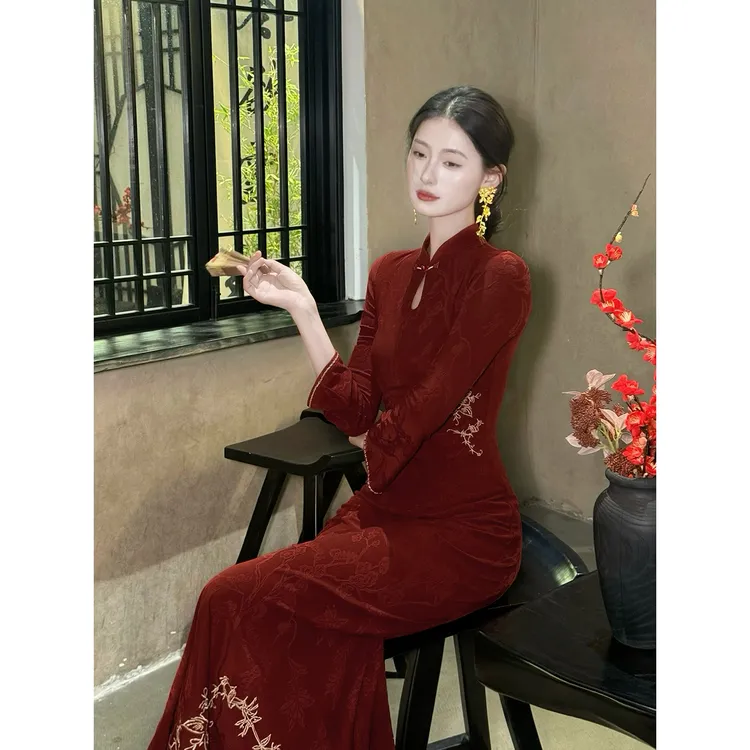 凌茜恣禾【雪玉花】国风新中式温婉优雅大气修身收腰显瘦旗袍连衣裙
