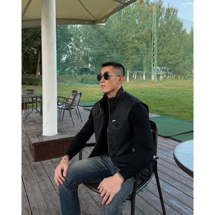 2025早秋新款时尚休闲百搭净版纯色男士棉服马甲外套34320
