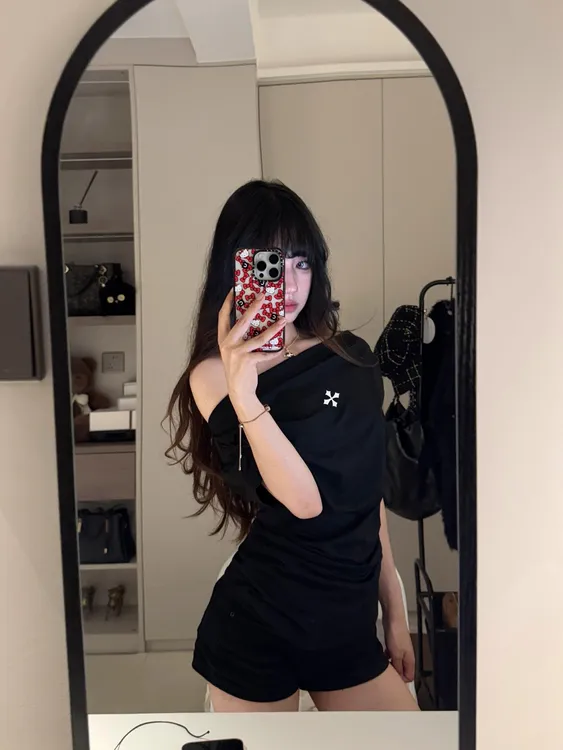 WRXS 刺绣褶皱凉感斜肩短袖T恤女夏季辣妹一字肩露肩性感短款上衣