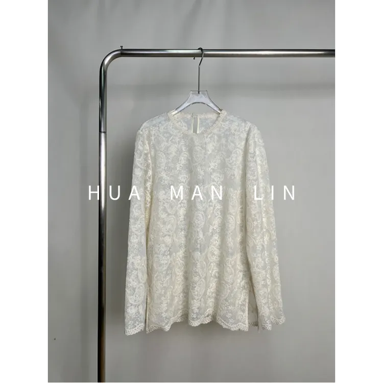 【花满林】圆领后扣腰果花刺绣下摆镂空长袖上衣62572