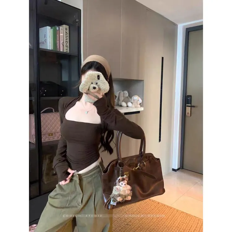 新店只亏100单【特价】纯欲辣妹风方领长袖T恤女时尚性感修身显瘦