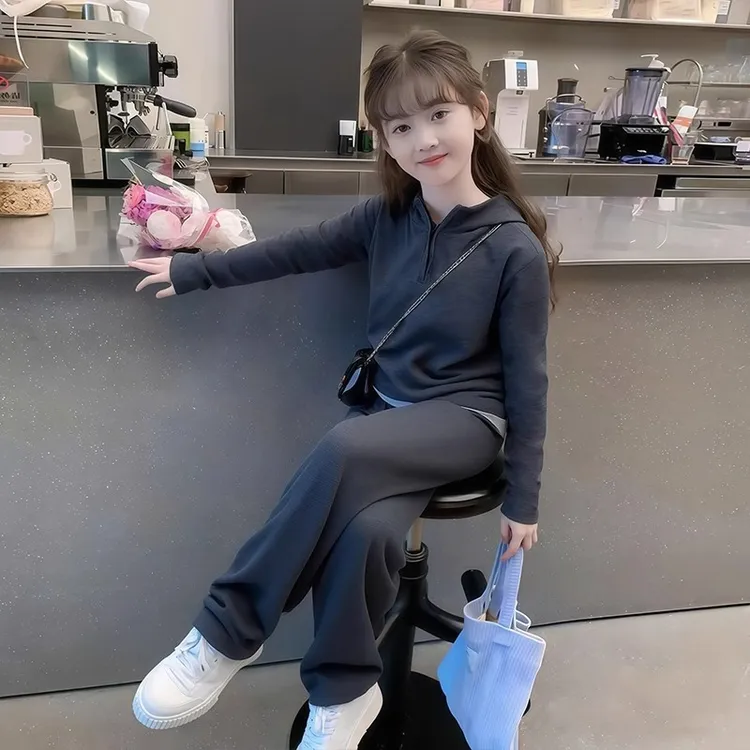 慵懒风女童套装2025新款女孩春秋洋气假两件上衣儿童休闲运动穿搭