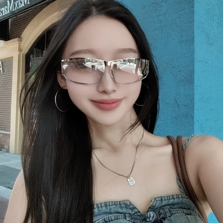 欧美未来科技感银色框墨镜女大框护目镜辣妹骑行防风沙太阳眼镜