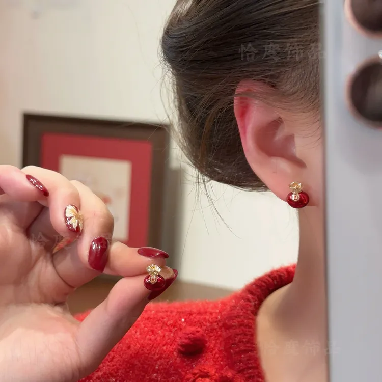 【恰度】新中式新年红色小福袋耳钉精致小巧