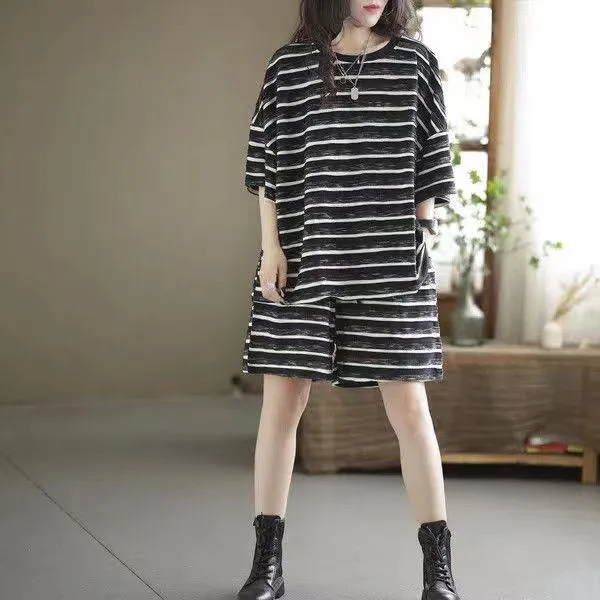 短袖T恤套装女夏季大码女装短裤条纹时尚洋气遮肉显瘦妈妈两件套