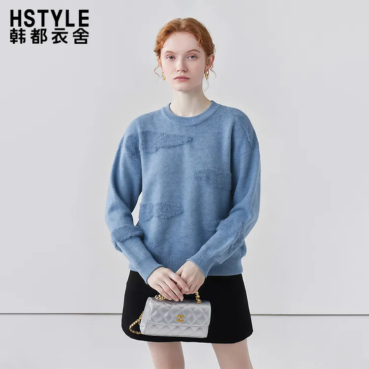韩都衣舍圆领毛巾绣针织衫女百搭纯色宽松软糯设计感套头毛衣秋款