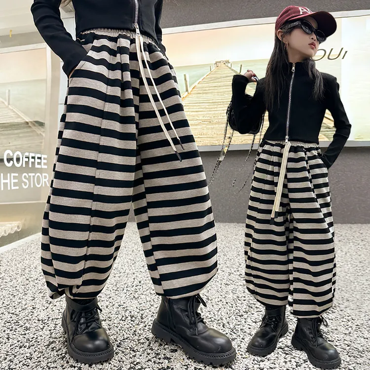 儿童秋冬款裤子2025新款春季韩版洋气男女童加绒宽松条纹灯笼裤