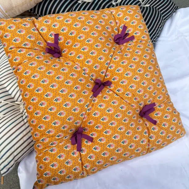 手工蝴蝶结方垫座椅垫碎花撞色韩系柔软小抱枕咖啡厅装饰