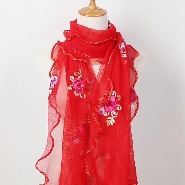 韩版时尚围巾女冬季保暖百搭护颈春秋新款包边网纱玫瑰刺绣丝巾