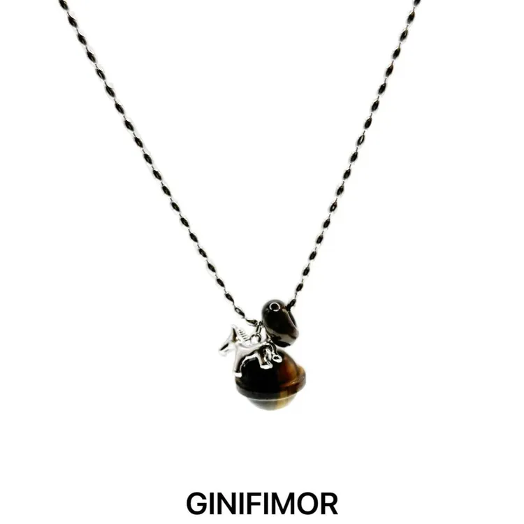 GINIFIMOR 铜合金项链 a703 虎眼石小马吊坠项链女百搭毛衣链配饰