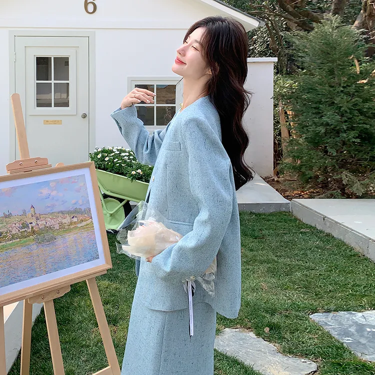 时尚套装现货  浅蓝色西装半身裙套装