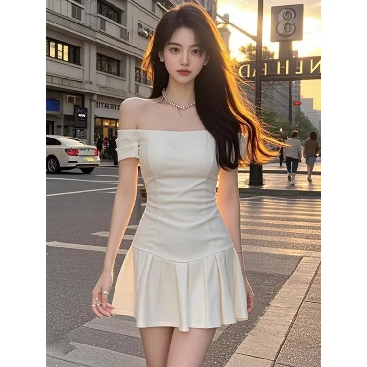 韩式气质辣妹一字肩别致绝美字连衣裙2025年夏季新款女修身显瘦