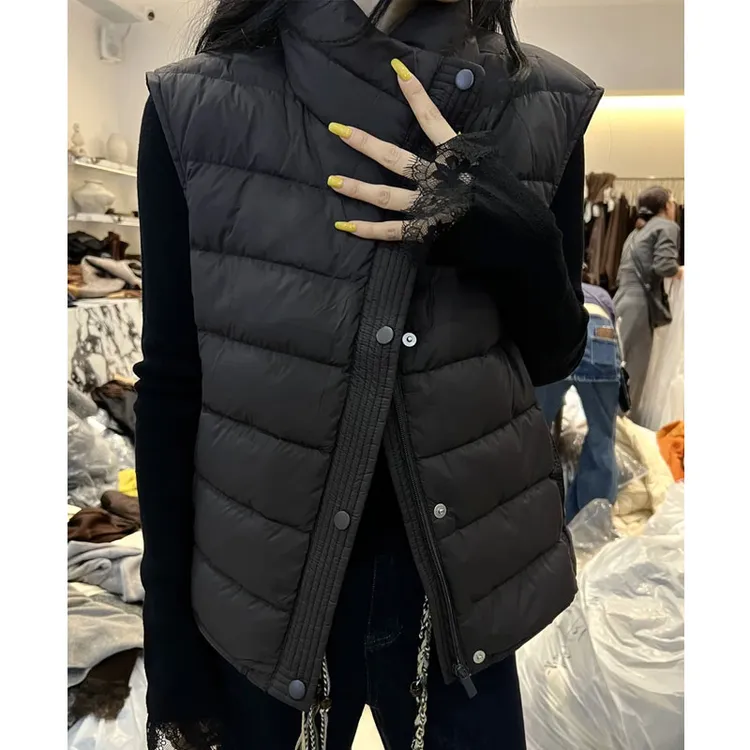 2025秋冬新款保暖马夹高级感坎肩显瘦休闲百搭无袖外套女