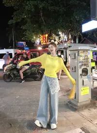 XIAOXIN春季新款直筒高腰显瘦休闲牛仔裤LWJ25A1K445