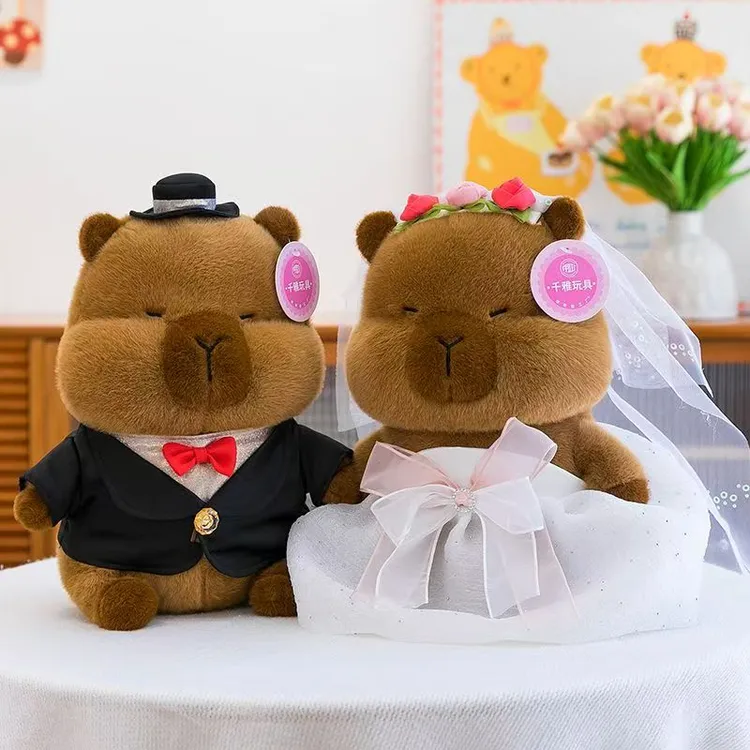 新款婚纱卡皮巴拉情侣水豚毛绒玩具压床娃娃卡通公仔女生生日礼物