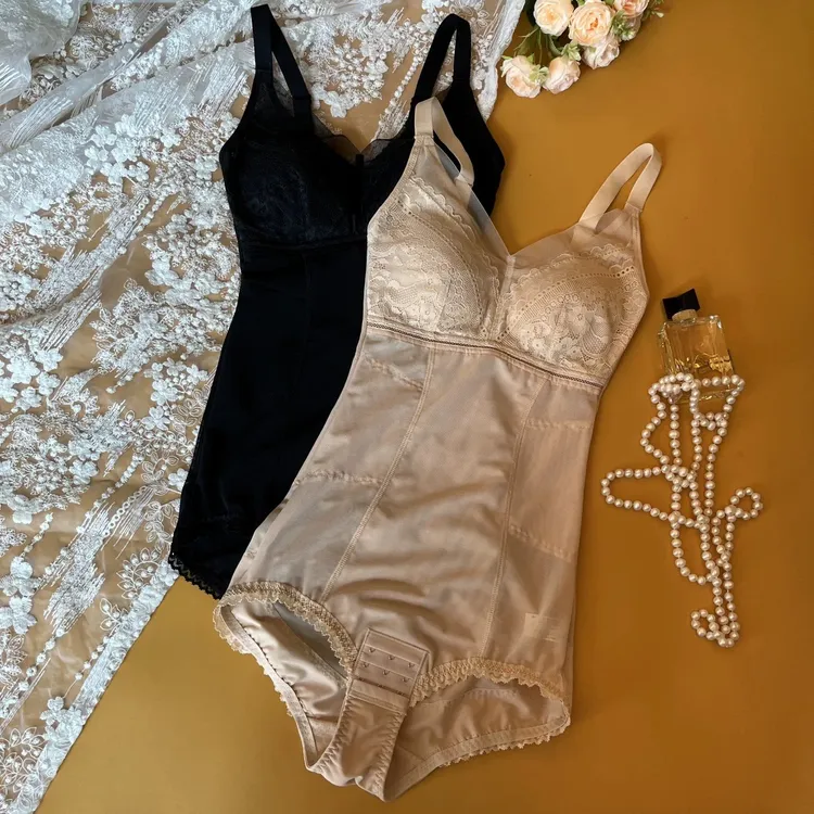 四季薄紧版强压收腹塑身美体束身收肚无钢圈托胸吊带连体内衣透气