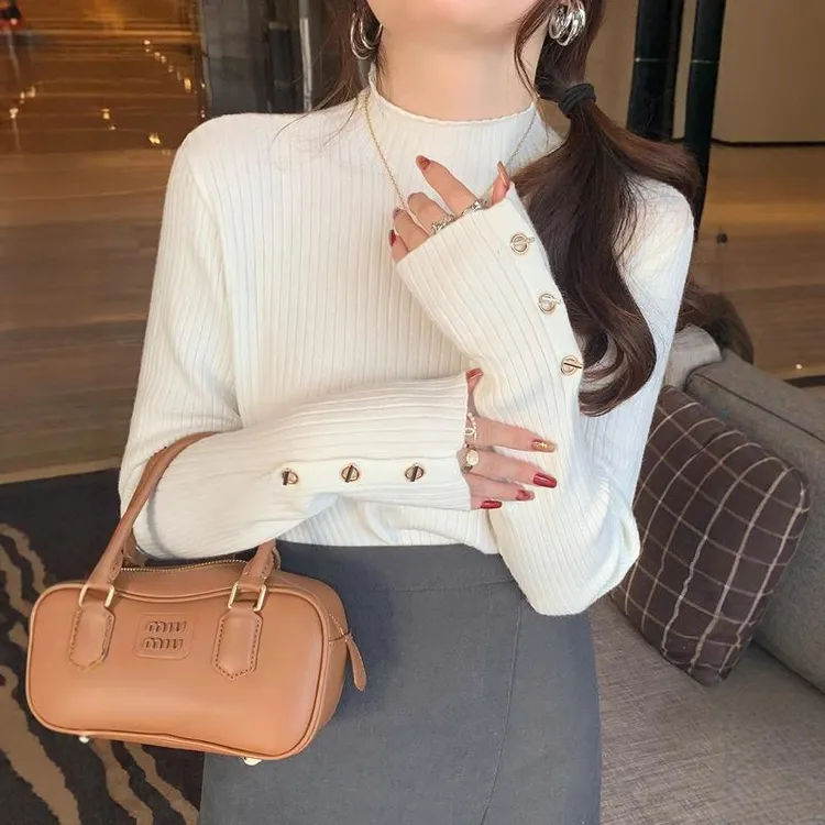 半高领打底衫女春秋新款洋派白色内搭早秋毛衣设计感小众针织上衣