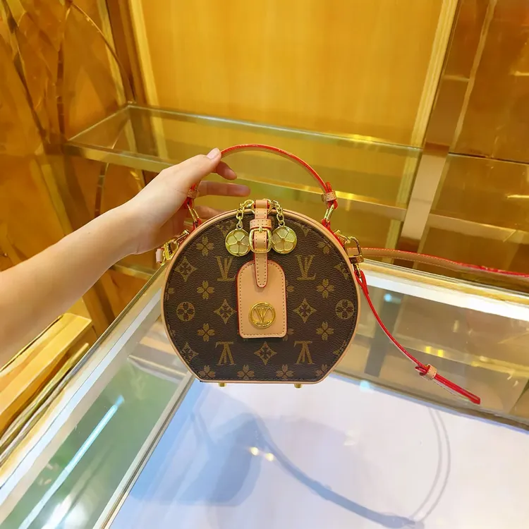 香港正品老花圆饼包明星同款包包女2026秋季新款小圆包休闲斜挎包