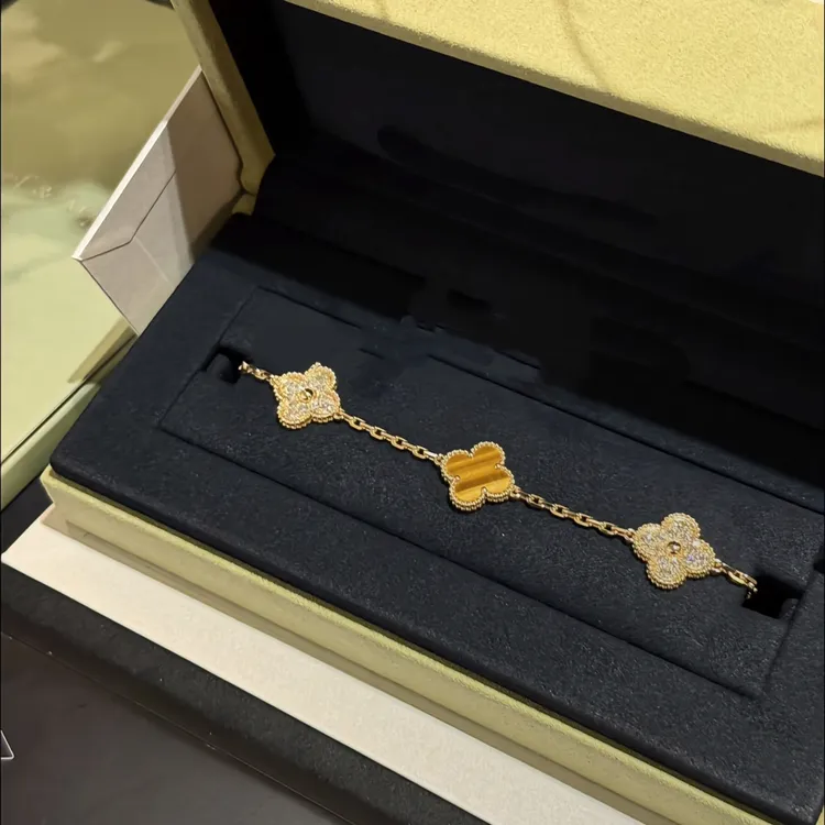 合金手链 2439【虎虎间钻四叶草五花】王者之石好运富贵四叶草手链