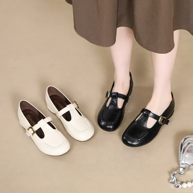 秋季女单鞋时尚休闲百搭复古英伦风低跟圆头防滑软底软面舒适813